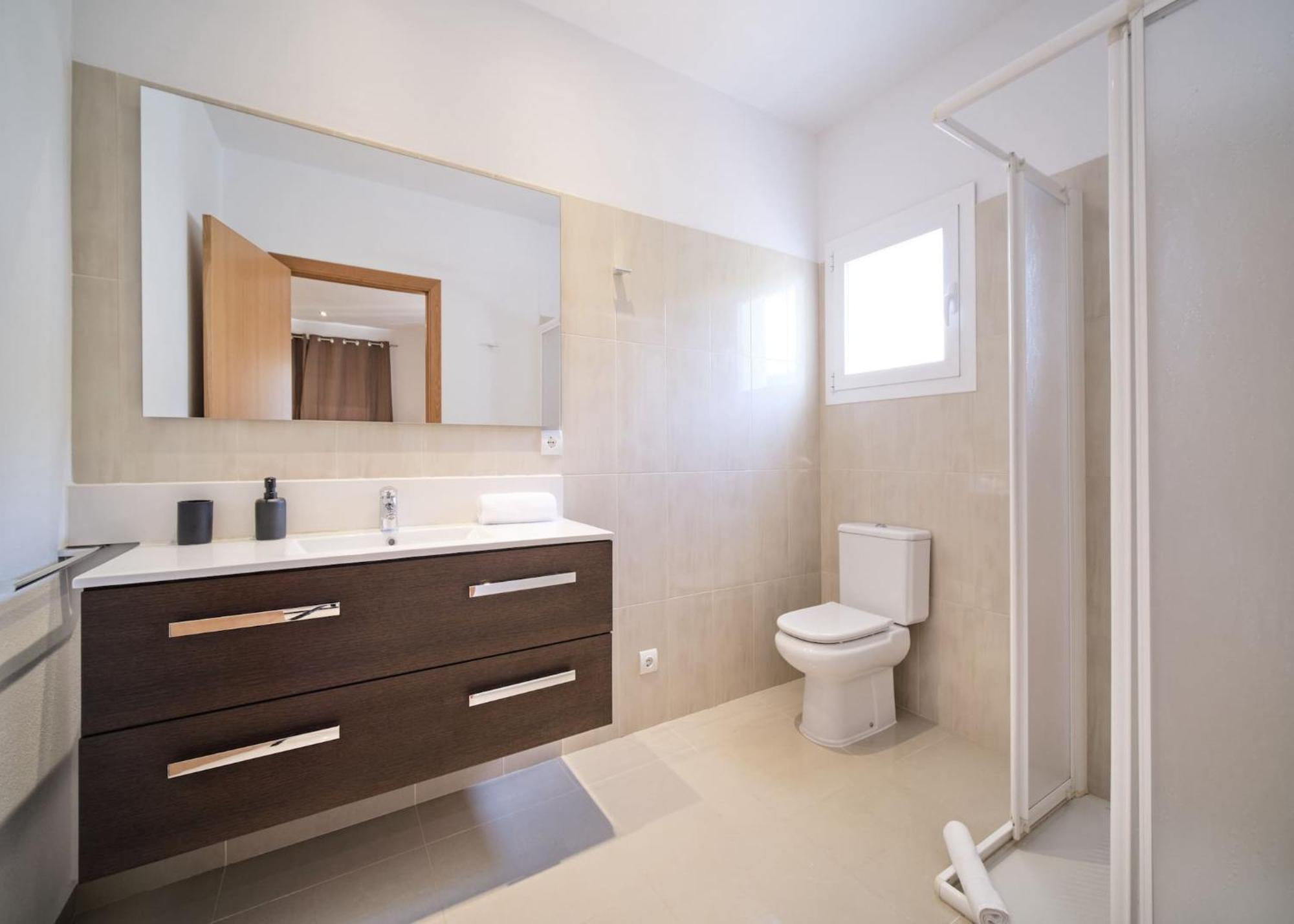 Villa Romeo 2Km From Ibiza Town And 1Km From Talamanca Beach Santa Eulária des Riu Exterior foto