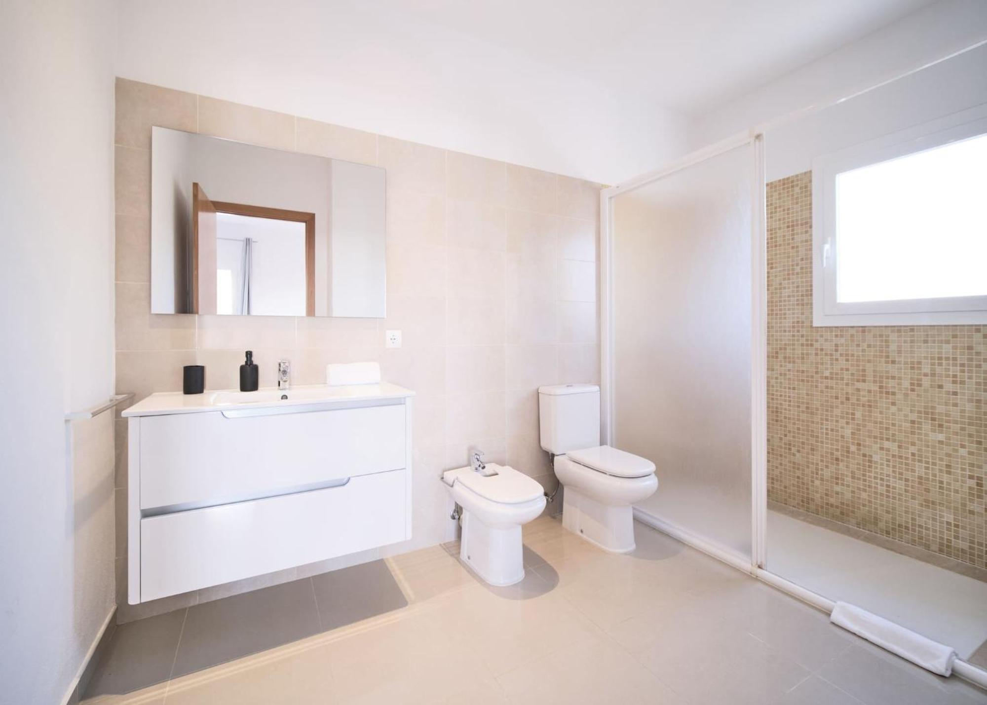 Villa Romeo 2Km From Ibiza Town And 1Km From Talamanca Beach Santa Eulária des Riu Exterior foto